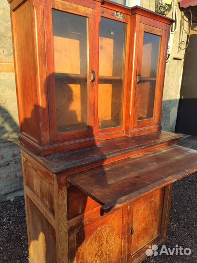 Старинный буфет