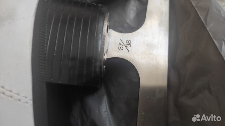 Коньки фигурные