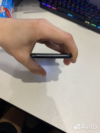 iPhone SE (2020), 128 ГБ