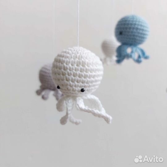 Детский мобиль в кроватку