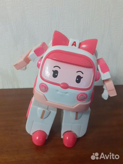 Робокар трансформер Эмбер