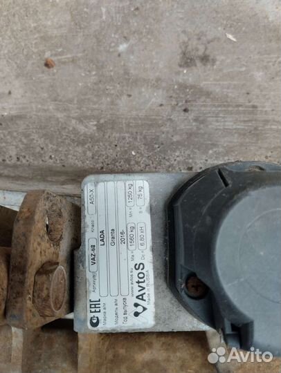 Фаркоп на гранту седан