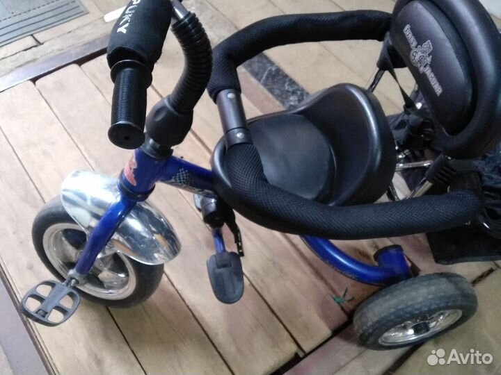 Детский трехколесный велосипед коляска