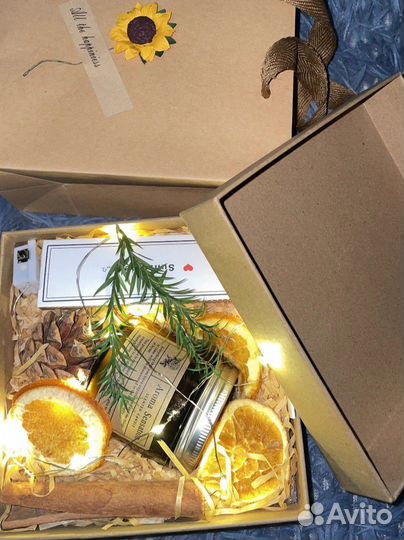 Новогодний подарочный бокс