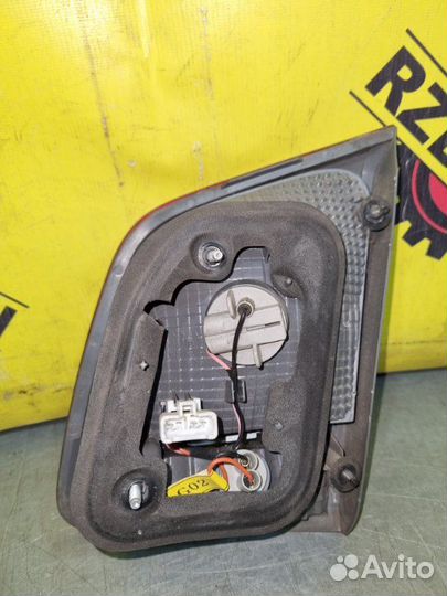 Фонарь внутренний левый Kia Sorento 2 2009-2012