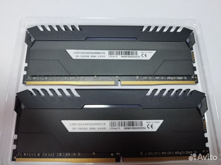 Оперативная память Corsair Vengeance RGB 16GB