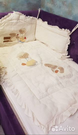 Бортики и одеяло в детскую кроватку