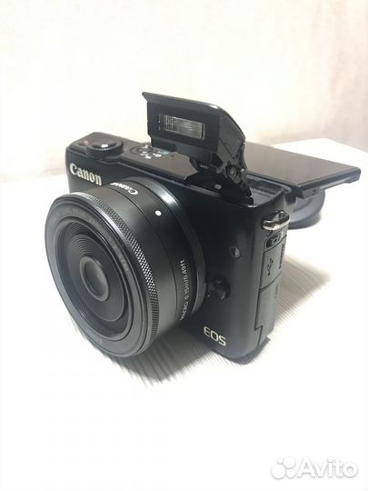 Canon eos m10