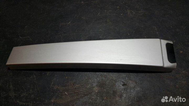 Накладка центральной стойки правая Porsche Cayenne