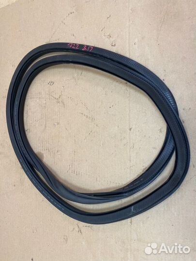 Уплотнитель проема задний правый Volkswagen Polo