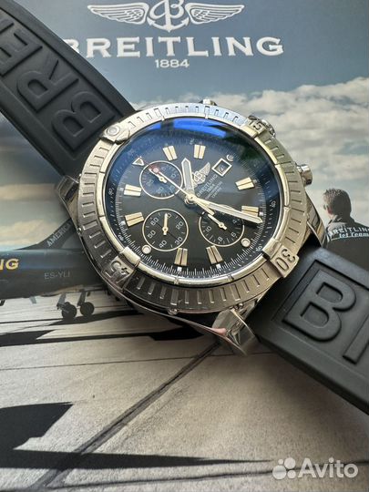 Часы Breitling Super Avenger A13370