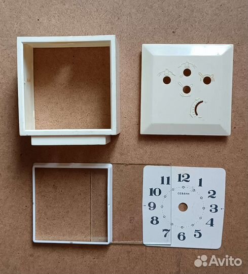 Часовой корпус будильника