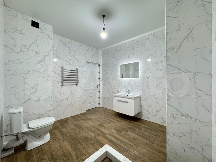 2-к. квартира, 70 м², 9/11 эт.