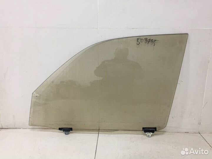 Стекло двери передней левой Toyota Land Cruiser J1