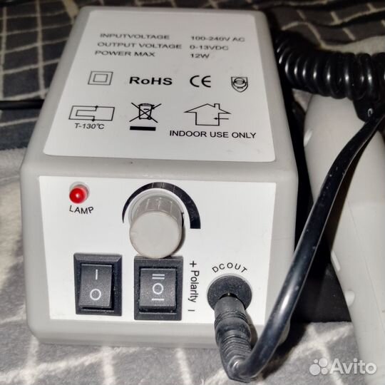 База-топ для ногтей, аппарат для маникюра