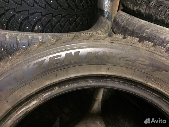 Kumho I'Zen KW22 215/55 R16