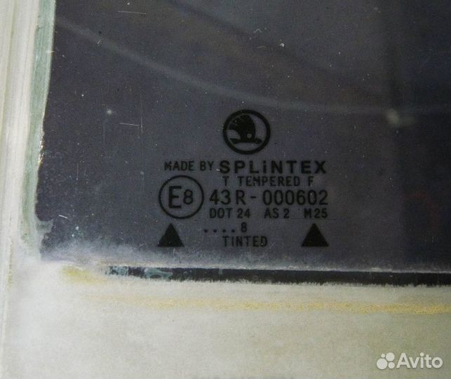 Стекло двери задней правой Felicia