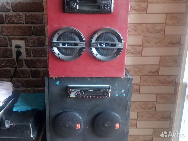 Авто магнитола с динамиками