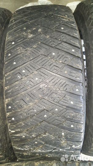 Goodyear Ultragrip Ice Arctic 235/60 R18 107H