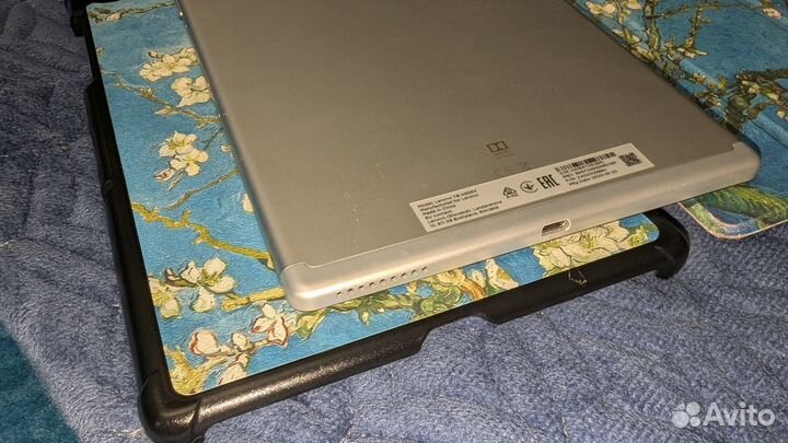 Планшет Lenovo M10 FHD Plus