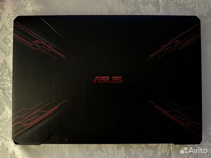 Игровой ноутбук Asus