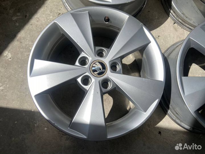Оригинальные диски R-16 Skoda Octavia A7 VAG
