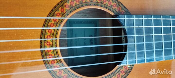 Классическая гитара yamaha c40