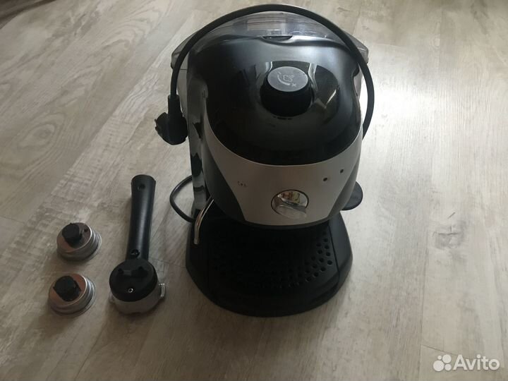 Кофеварка delonghi EC220.CD
