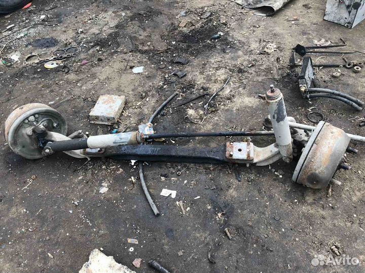 Yuejin 1020.1041 передняя балка б.у