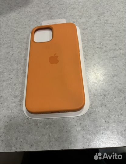 Оригинальный чехол Magsafe на iPhone 12/12 pro