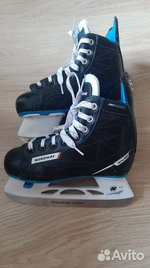 Коньки хоккейные