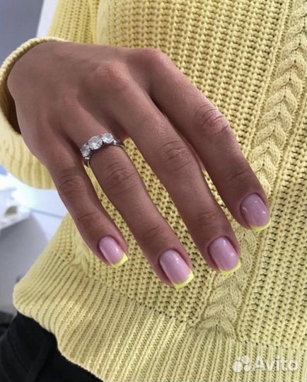 Мастер маникюра и педикюра