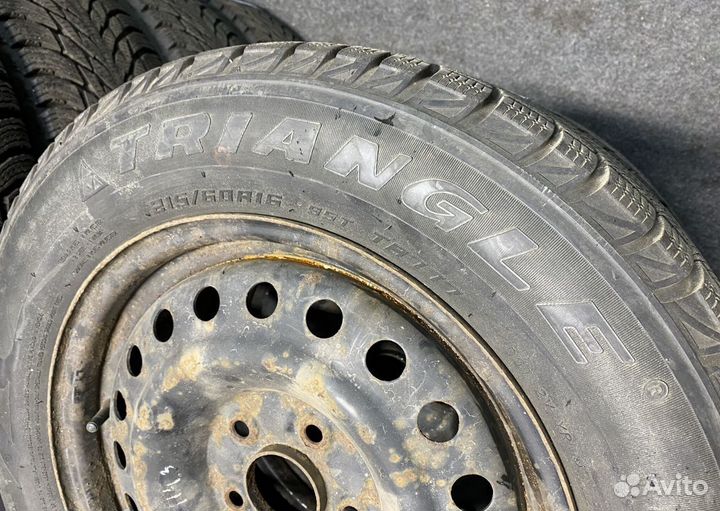 Triangle Snowlink TWT02 215/60 R16