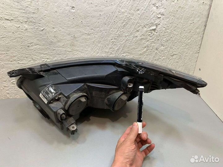 Правая фара Ford Transit