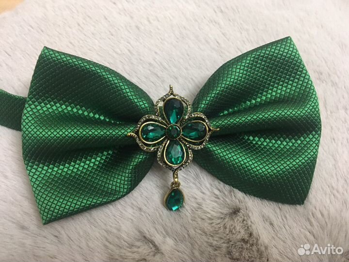 Женская бабочка-галстук