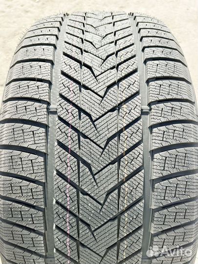 iLink SnowGripper II 295/40 R21 147T