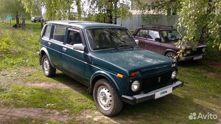 LADA 4x4 (Нива) 1.7 МТ, 2001, 200 200 км