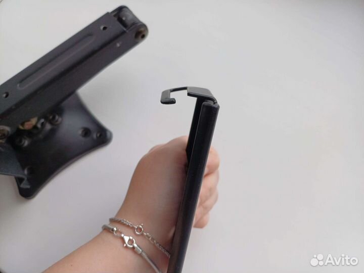 Кронштейн для телевизора поворотный