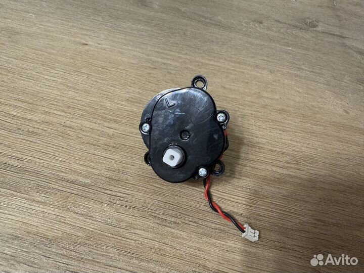 Мотор привода щетки L левый Mi Robot Vacuum-Mop Es