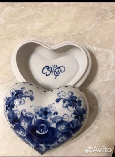 Шкатулка гжель сердце