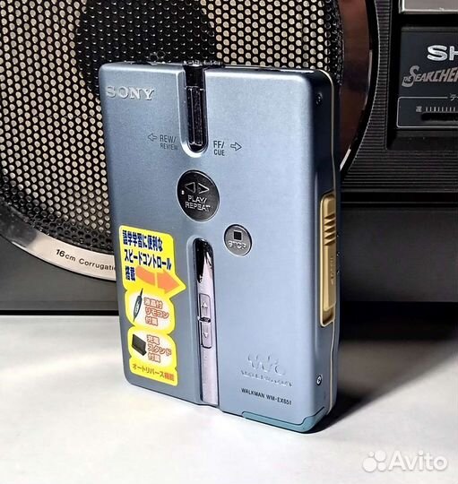 Кассетный плеер Sony Walkman wm ex 651