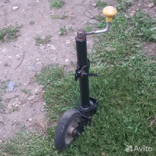Опорное колесо на прицеп