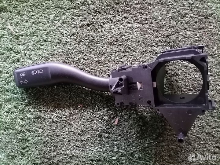 Переключатель подрулевой (света-поворотников) 4E09