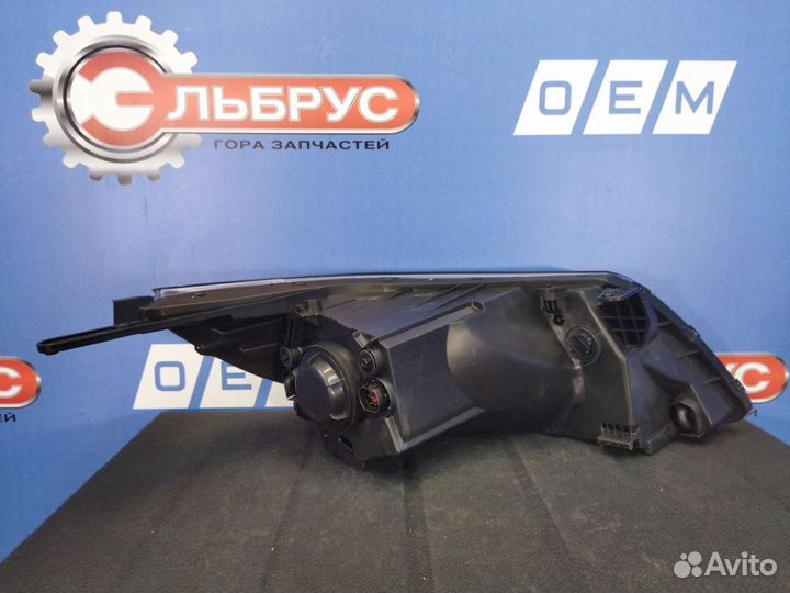 Фара левая Kia Rio 3