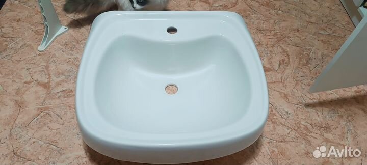Раковина в ванную бу