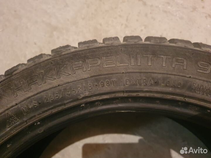 Nokian Tyres Hakkapeliitta 9 235/45 R18