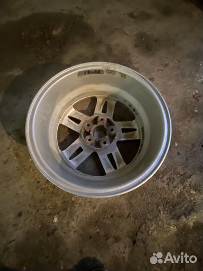 Продам литой диск от Ссангйонг