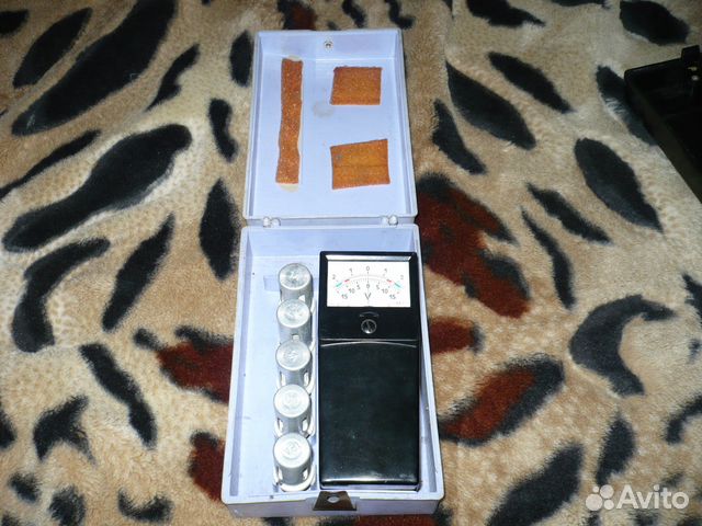 Вольтметр аккумуляторный эв2235