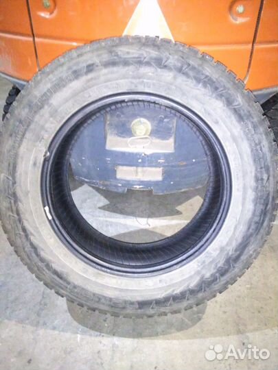 Nokian Tyres Hakkapeliitta 7 215/65 R16 102L