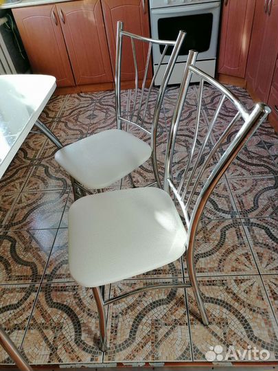 Стулья кухонные новые